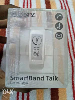 Sony smartband talk swr30 with full box kit