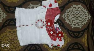 Used frock size: 3 to 6 months 100 each