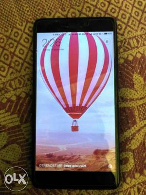 Xiaomi Redmi Note 4 Black color 4gb ram and 64 gb