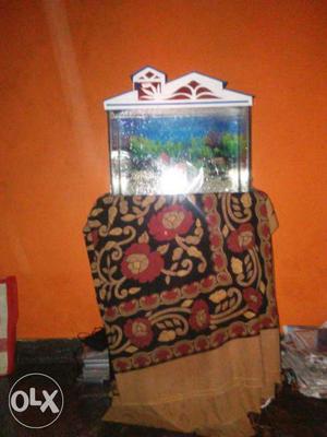 A 2Feet fish aquarium tank which is in good