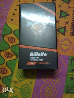 A Brand new, sealed pack Gillette Fusion Proglide Box