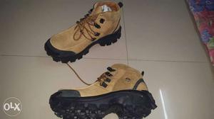 Brand new woodland Boots with invoice, size 9 fixed price.