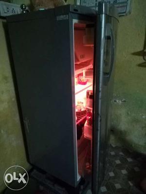 Godrej company good condition little damage on door plate