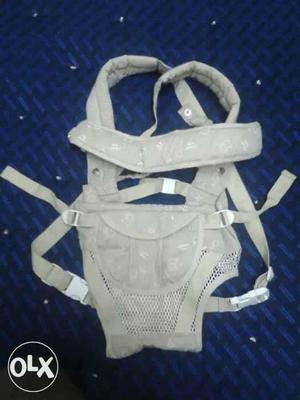 Good conditioned Baby carrier at cheap rate at