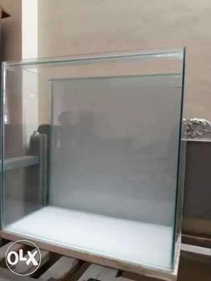 New Fish tank hardly used size 2ft x 2ft x 1 ft