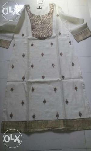 Pure silk embroidered off white. Kurta chuddidar duppata set