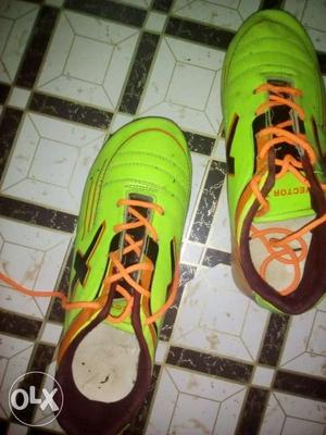 Size-9, green&yellow