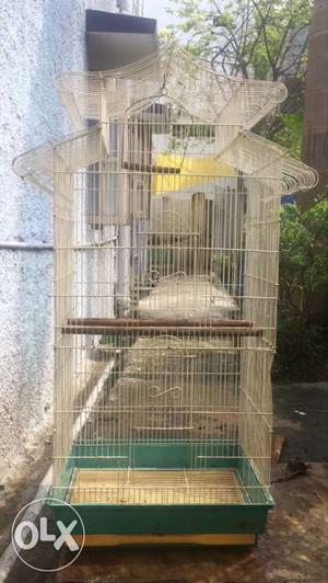 Very big cage for birds, i bought it fir 