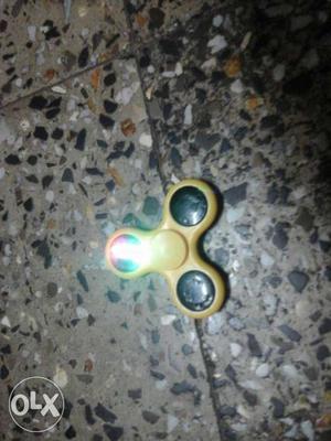 Yellow LED Light Tri-spinner