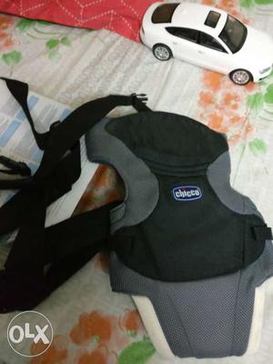 Chicco carrier for new born 3-9 kg used only