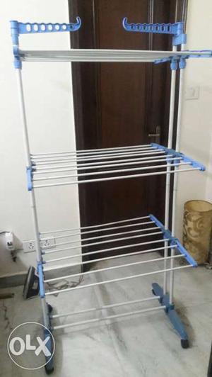 Laundry drying rack in very good condition very
