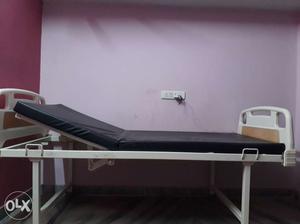 Medical bed good condition 3 months old