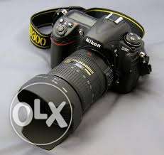 Nikon DSLR Camera With Telephoto