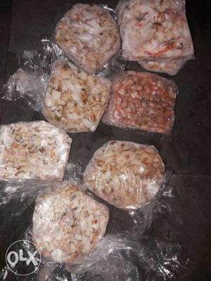 Sea food prawns 350 kg hotel,khanawal k order par