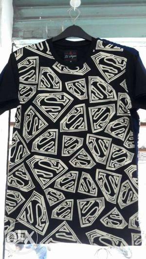 White And Black Superman Print Crew-neck Shirt