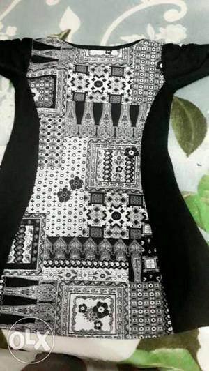 Black And White Aztec Scoop Neck Mini Dress