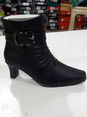 Black Leather Chunky Heeled Ankle Boot