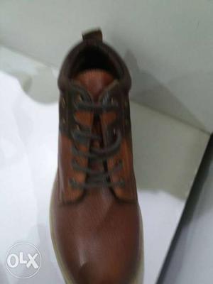 Original wood avtive shoes. real leather with