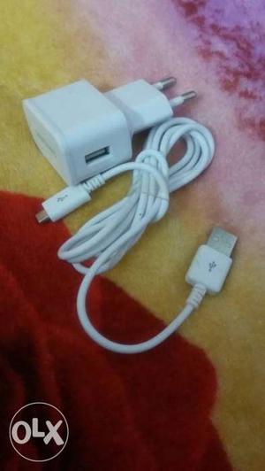 Samsung mobile charger original and no use varry