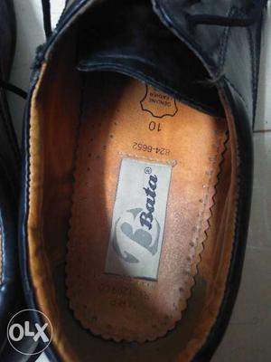 School shoes Bata company (Black) Size: 10