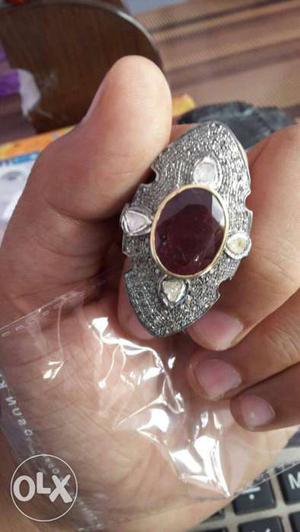 Silver ring with ruby and 100% natural diamonds
