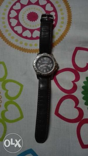 Urgent sail/Timex original watch/black and silver