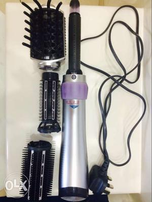 White And Black Hair Curler In Box