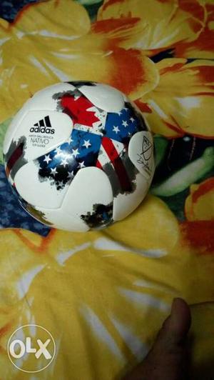Brand new Adidas NAVITO TOP GLIDER BALL it is a