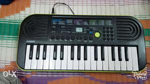 Casio piano in very good n smooth condition with
