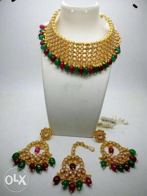 Gold-and-green Beaded Necklace, Pendant, And Earrings Set