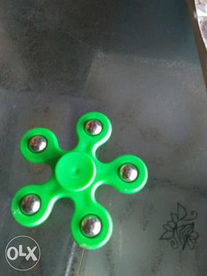 Green 5-way Hand Spinner