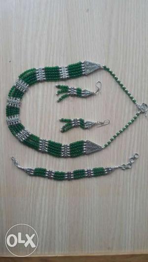 Green And Gray Necklace And Earrings Set