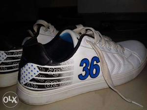 I'm Saling My Vostro Brand White Casual Shoe As