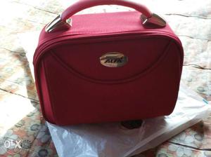 Red Alfa Leather Handbag