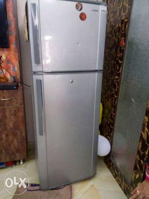 Samaung Top-mount fridge...