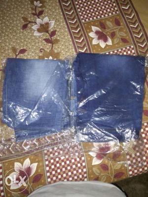 70Pairs Of Blue Jeans each price (lives g&d etc.)