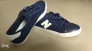 Blue-and-white New Balance Low-top Sneakers
