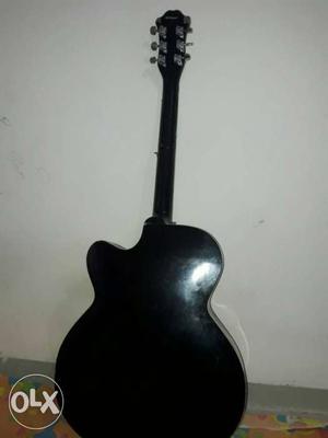 Cut-away Black Guitar