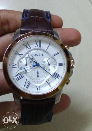 Fossil watch with bill and extra leather strap