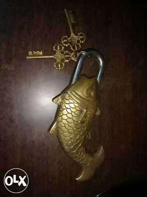 Gold Fish Keychain