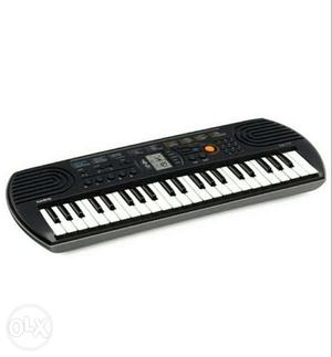 This a new seal pack keyboard (Casio) with