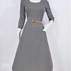 Women's Black And White Striped Long-sleeve Dress