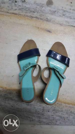 Women's Pair Of Black-and-teal Leather Open Toe Ankle Strap