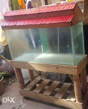 3feet 8mm fish tank full set for rs./- size