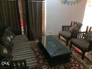 5 seater sofa set with center table