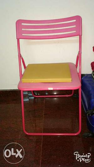 Chair with very good condition and attractive