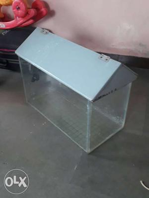 Fish tank and tank roof cover sell. in good condition.