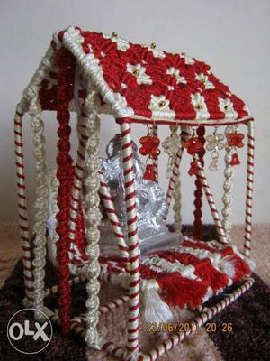 Knit Red And Beige Floral Altar