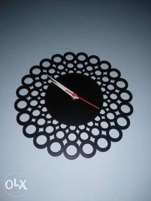 Round Black Mesh Clock