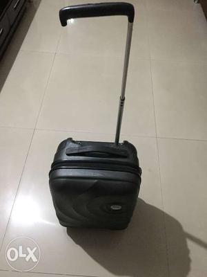 Skybag trolley bag with 4 wheels, 3 years old,